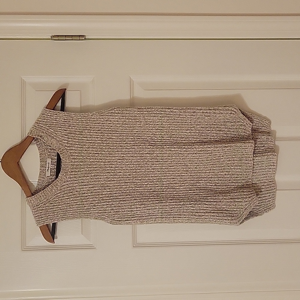 Madewell beige knit sleeveless sweater